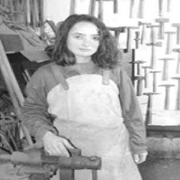 fotografia escultora mercedes cano redondo